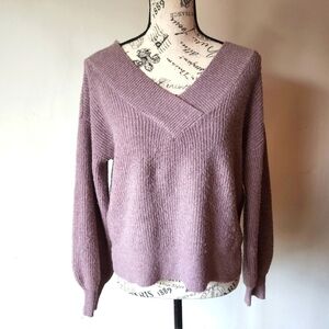 Chic sweater